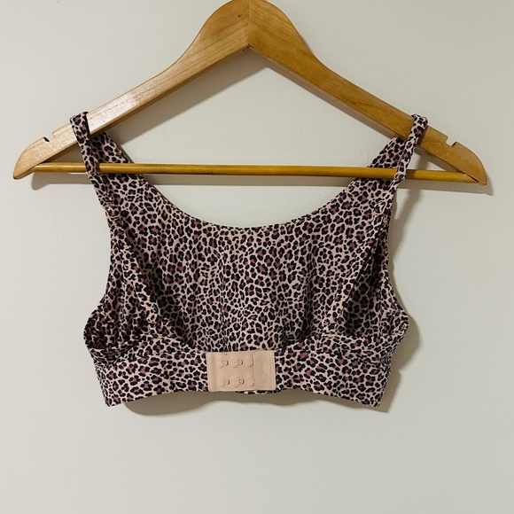 Fabletics Naked Feel Scoop Neck Bralette Cheetah Print - Picture 2 of 6